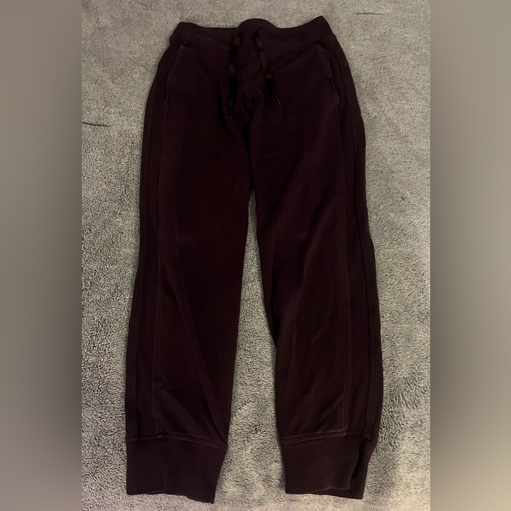 lululemon purple women’s joggers